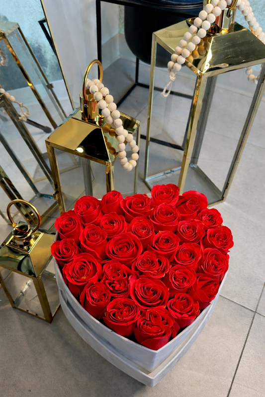 Valentine's Day Heart Box Eloquent flora