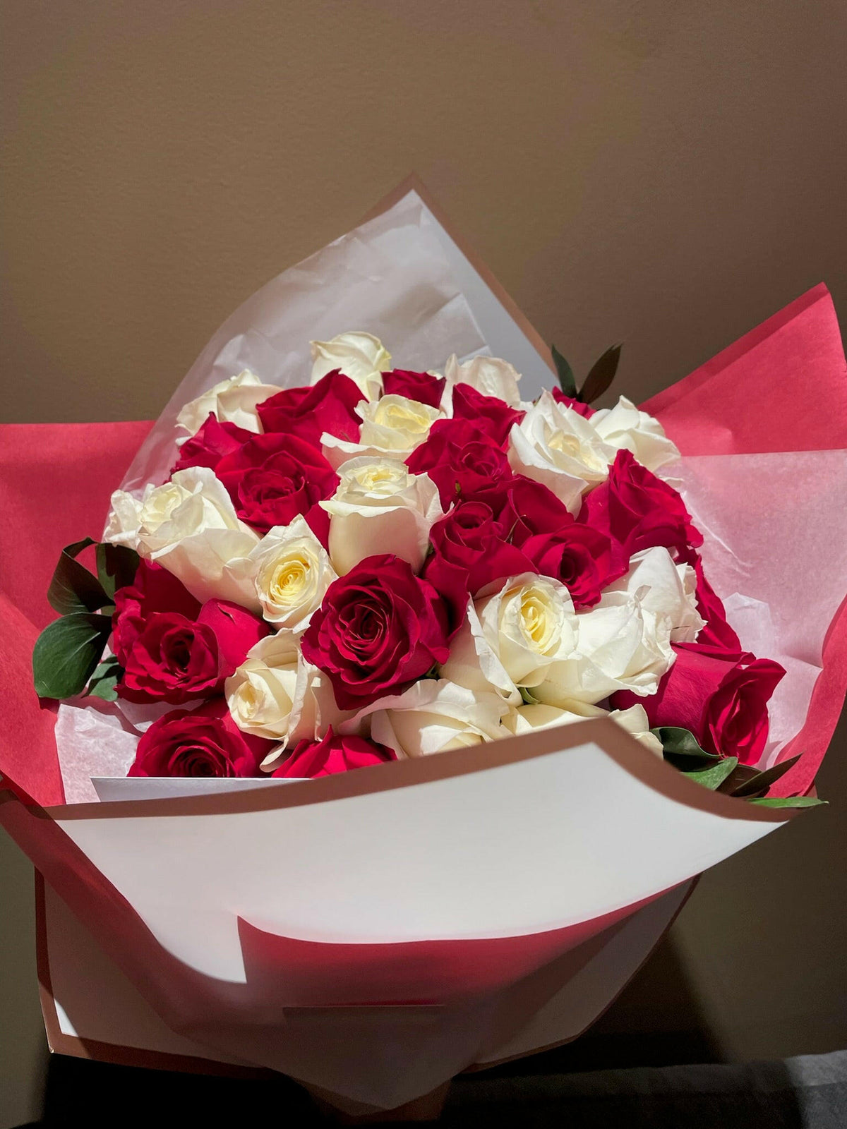 Two Dosen Roses Buy Two Dozen Roses Online - 24 Long Stem Roses | Eloquent Flora